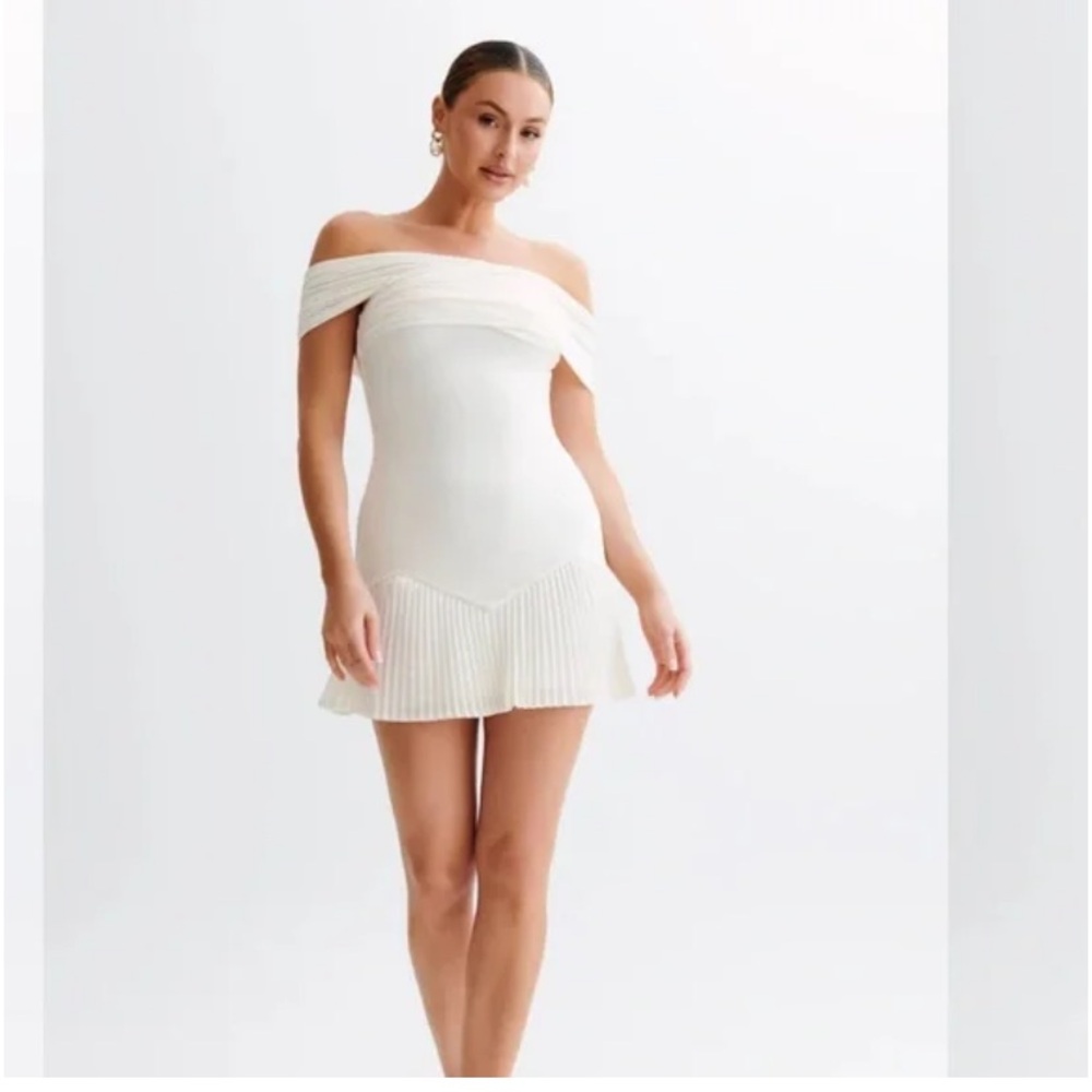 Meshki White Off-Shoulder Cap Sleeve Bodycon Mini Dress - Melina Dress